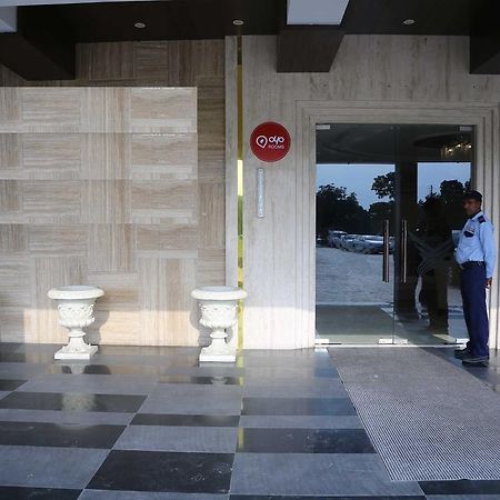 Oyo Premium Panchkula Sector 5 Hotel Exterior foto