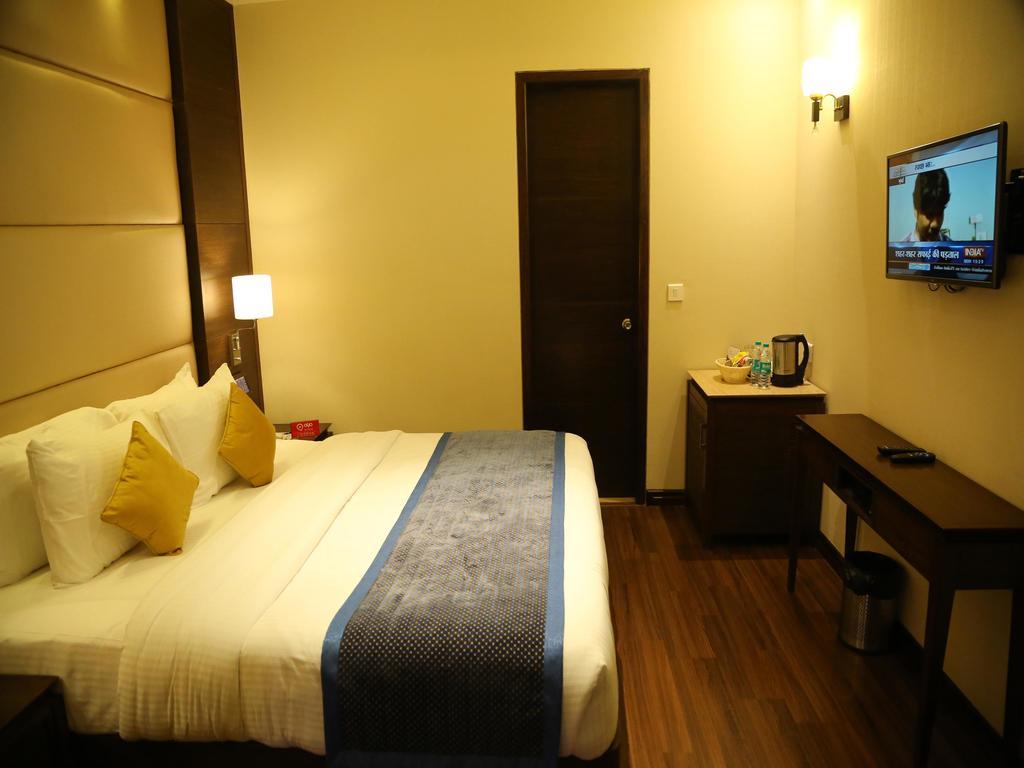 Oyo Premium Panchkula Sector 5 Hotel Quarto foto