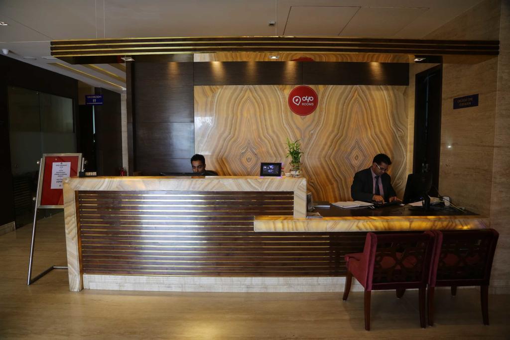 Oyo Premium Panchkula Sector 5 Hotel Exterior foto